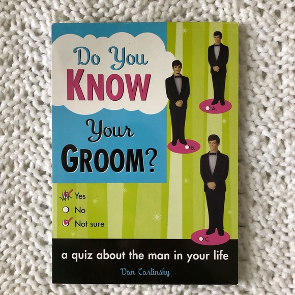 💜 3/$15 2-book set:How Well Do You Know Your Bride/Groom - Picture 2 of 11